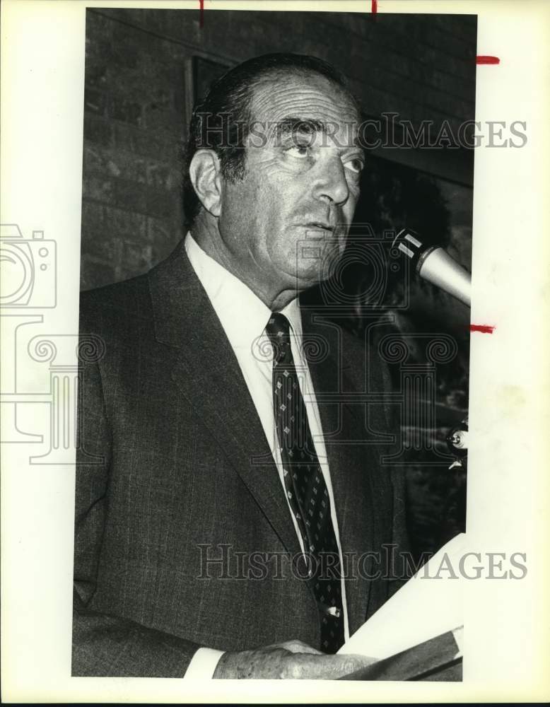 1983 Peter E. Haas, Levi Strauss president speaks in San Antonio-Historic Images