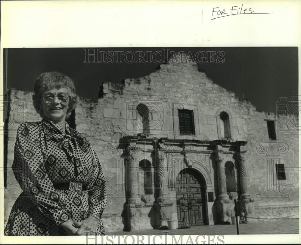 1989 Daughters of the Republic of Texas chairman Marjorie Hardy.-Historic Images