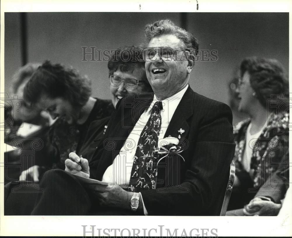1993 Jack Jordan reacts to comments at his Northside retirement-Historic Images