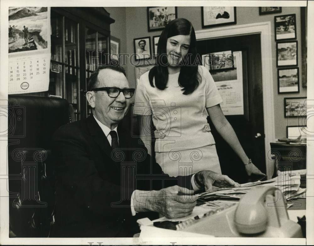 Congressman D.C. Fisher with his intern Beth Ann Johnson-Historic Images