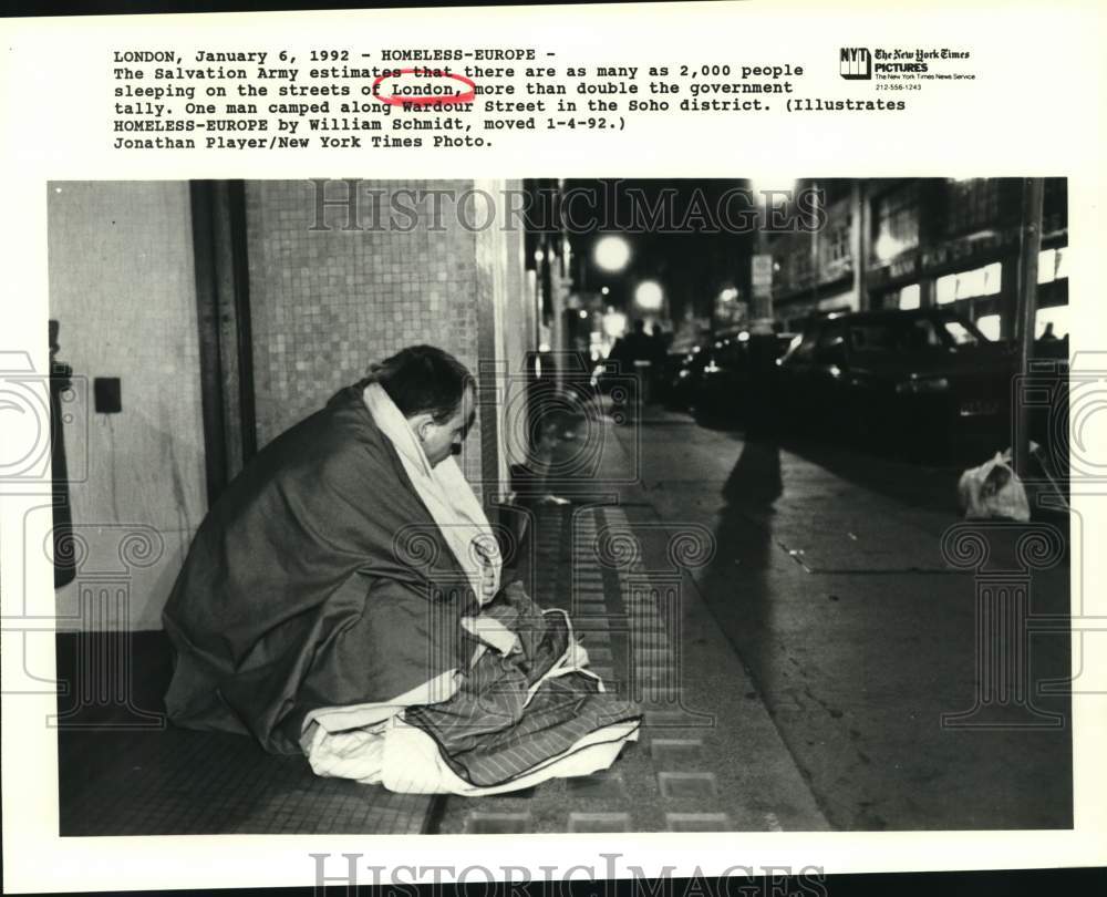 1992 Homeless man camped on Soho&#39;s Wardour Street, London-Historic Images