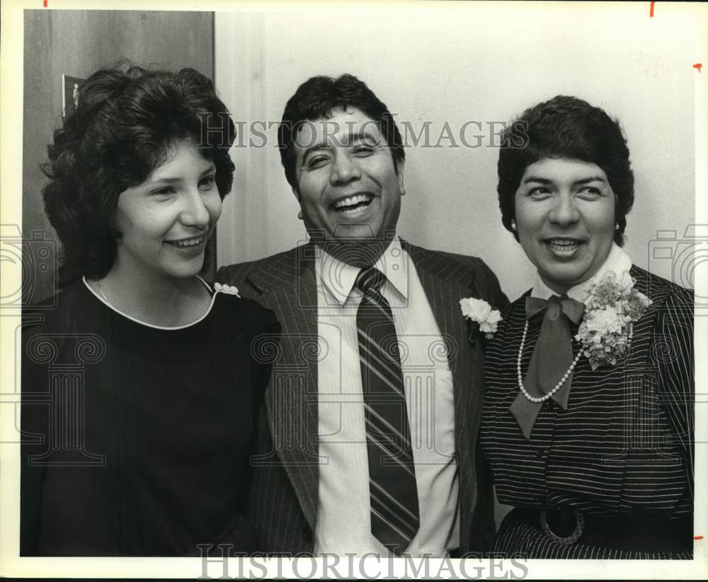 1985 Dr. Roberto Jimenez and guests of State School Banquet.-Historic Images