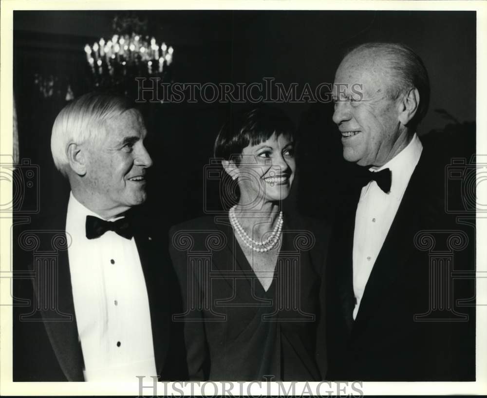 1990 Dignitaries at the Alex de Tocqueville Society Dinner at Argyle-Historic Images