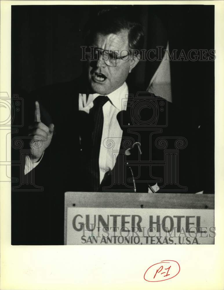 1983 Senator Edward Kennedy addressing crowd at Gunter Hotel-Historic Images