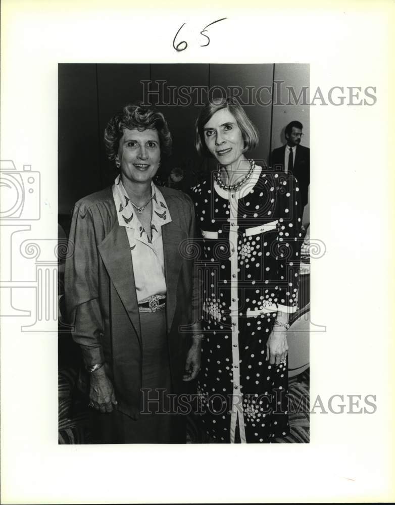 1987 Crystal Ball chairmen Betty Kelso and Camilla Parker at event-Historic Images