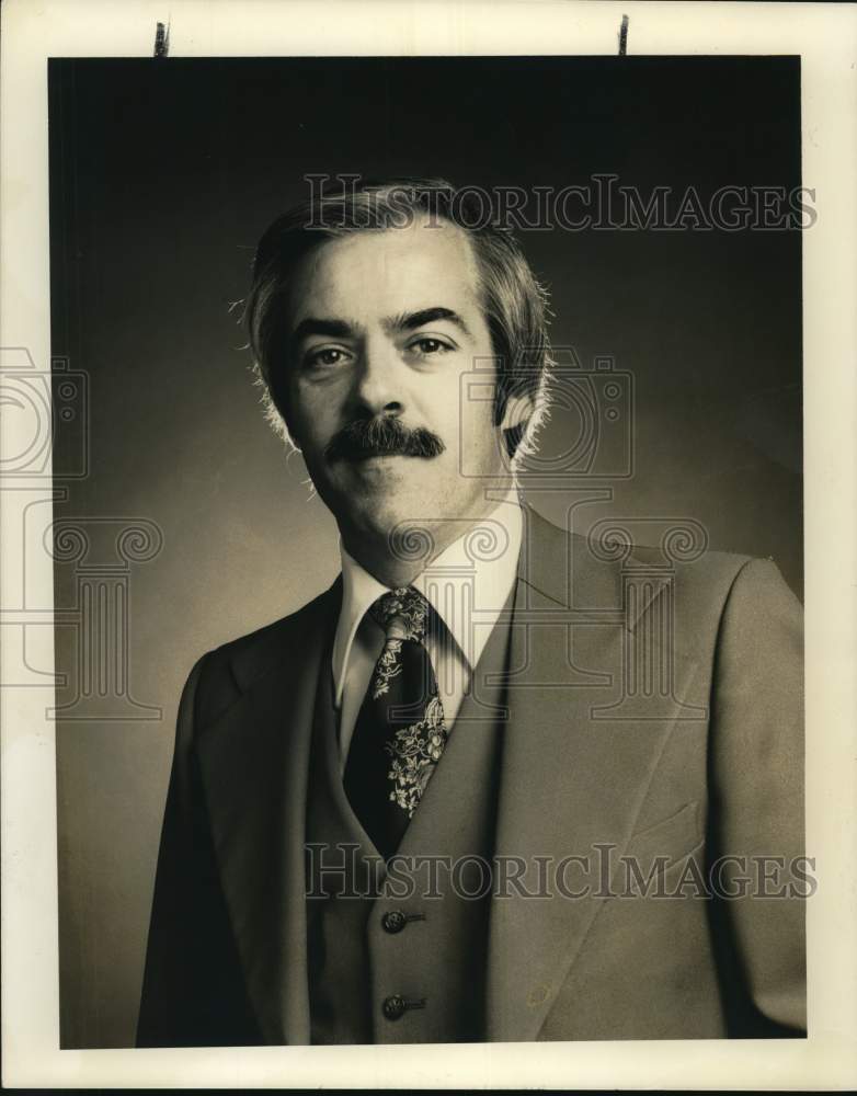 John Harding, Vice President of Ed Yardang &amp; Associates-Historic Images