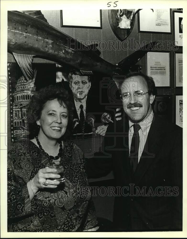 1988 Brenda Crouch, Randy Harig at San Antonio Library Kick-Off Gala-Historic Images