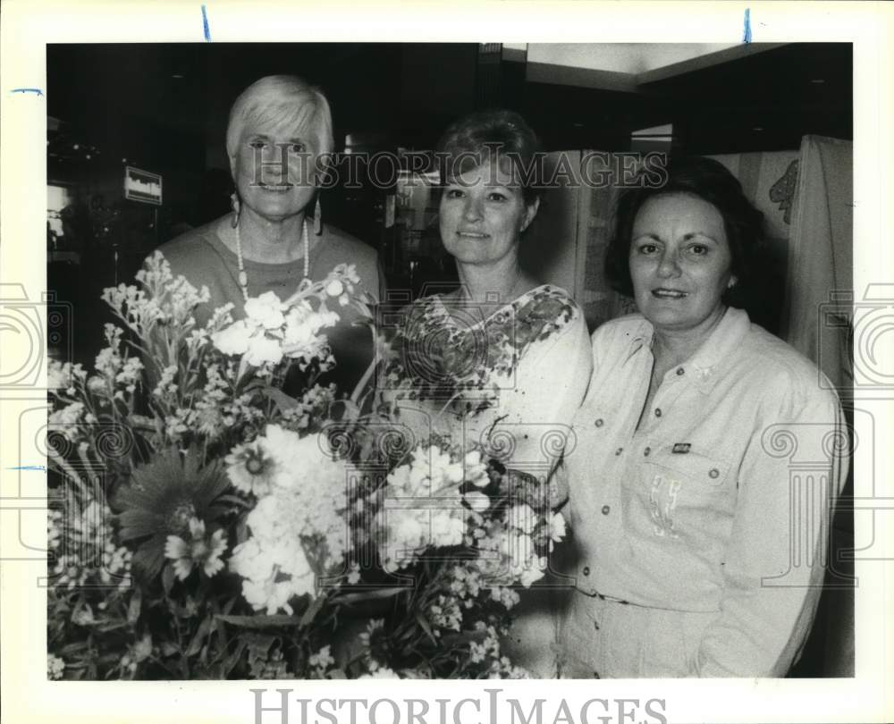 1991 Robin Harrison and participants of Fiesta De Las Flores-Historic Images