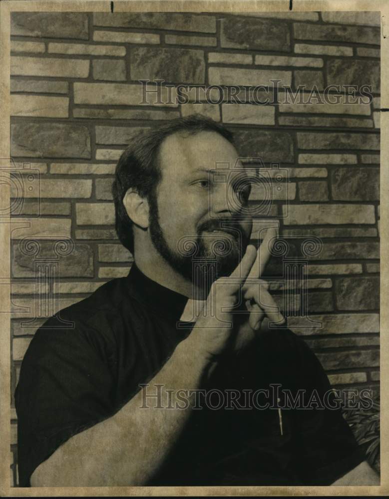 1982 San Antonio's Catholic Deaf Community's Father Stuart Juleen.-Historic Images