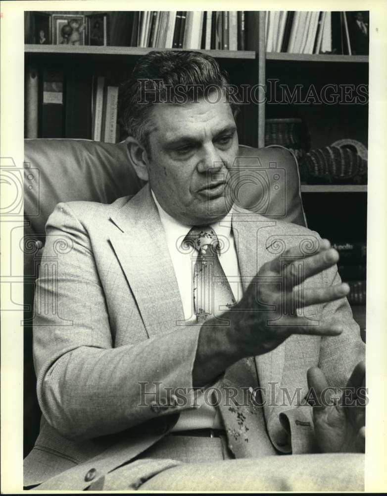 1983 Northside School District Superintendent Jack Jordan.-Historic Images