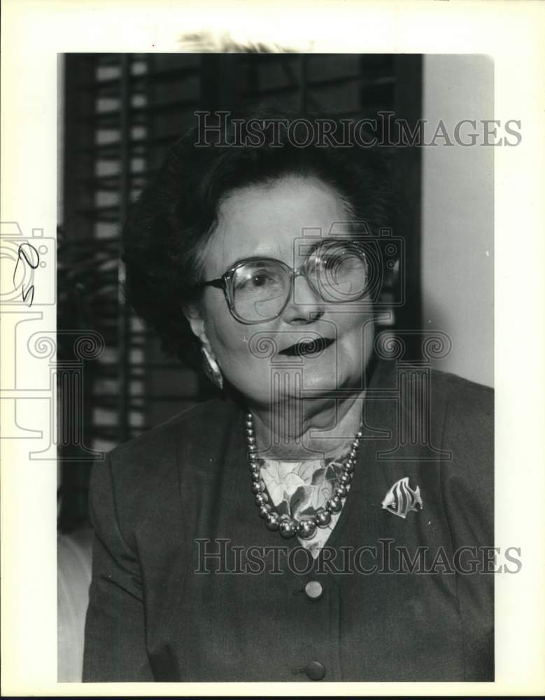 1990 Mayor Lila Cockrell poses.-Historic Images