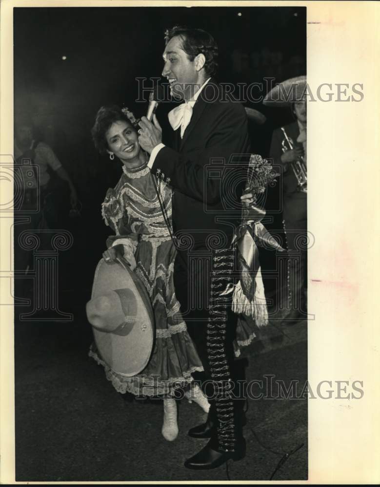 1983 Mr. and Mrs. Henry Cisneros with Mariachi band at Fiesta-Historic Images