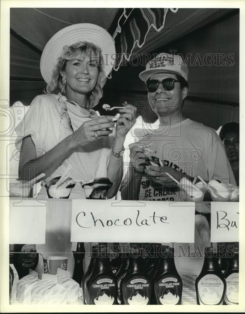 1989 Tracy Wolff &amp; Gilbert Vazquez at Ice Cream Feast Target &#39;90-Historic Images
