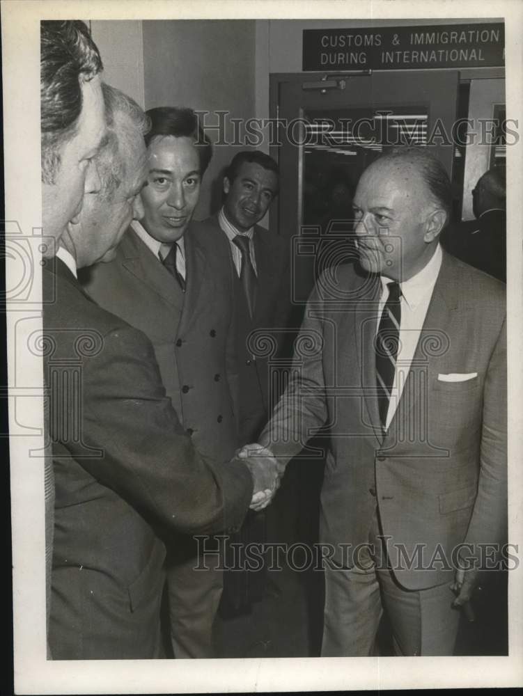 Chamber of Commerce welcomes Governor Alejandro Páez Urguidi, Texas-Historic Images