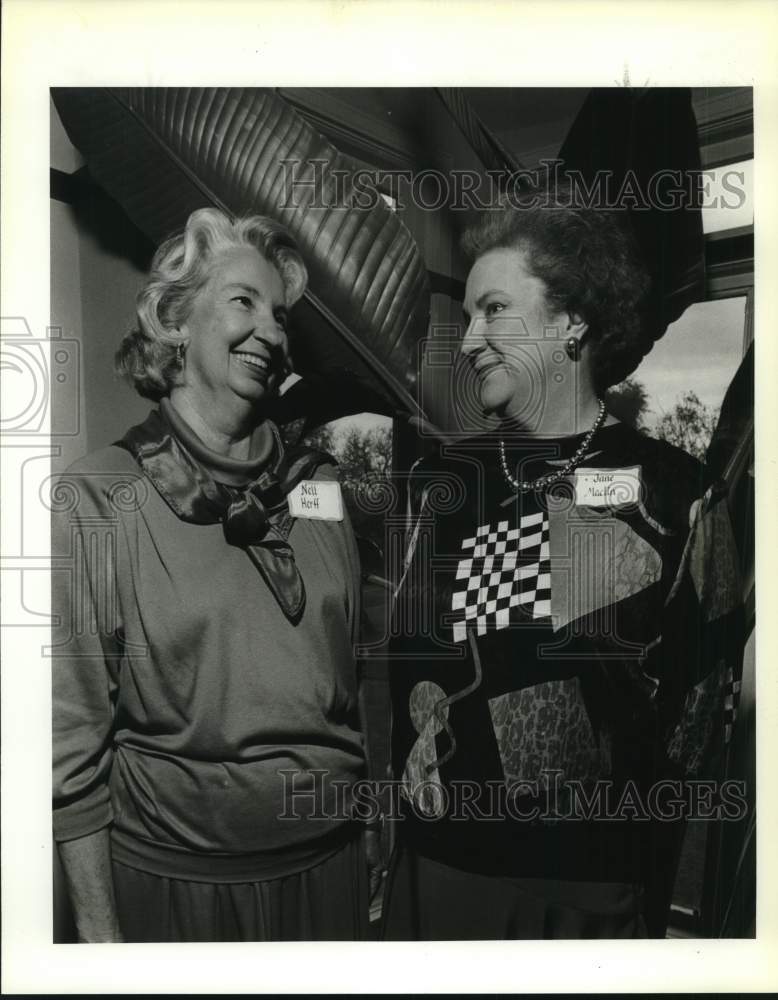 1989 Nell Herff &amp; Jane Maclin at Pi Beta Phi Alumnae luncheon-Historic Images
