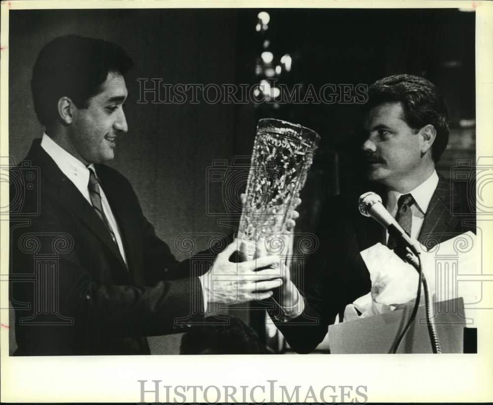 1983 Mayor Henry Cisneros Accepts Award From National Organization-Historic Images