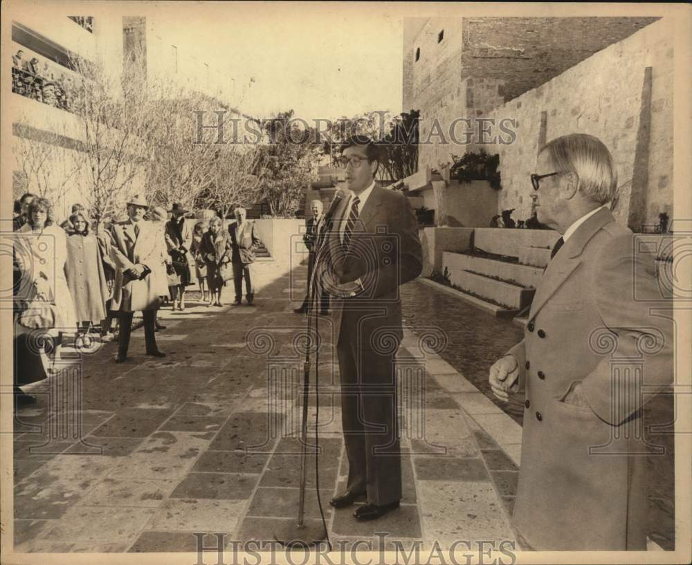 1981 Mayor Henry Cisneros with Dr. Robert Wert, Texas-Historic Images