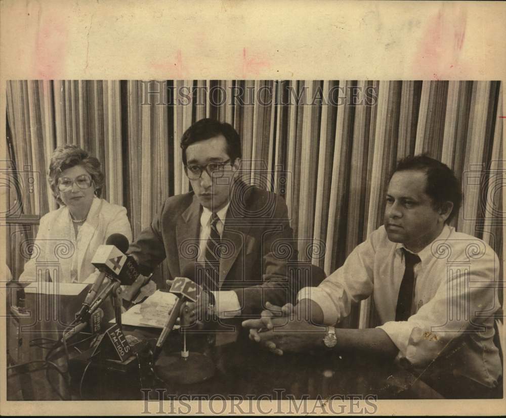 1982 Peggy Penshow, Mayor Henry Cisneros, Bernardo Eureste-Historic Images