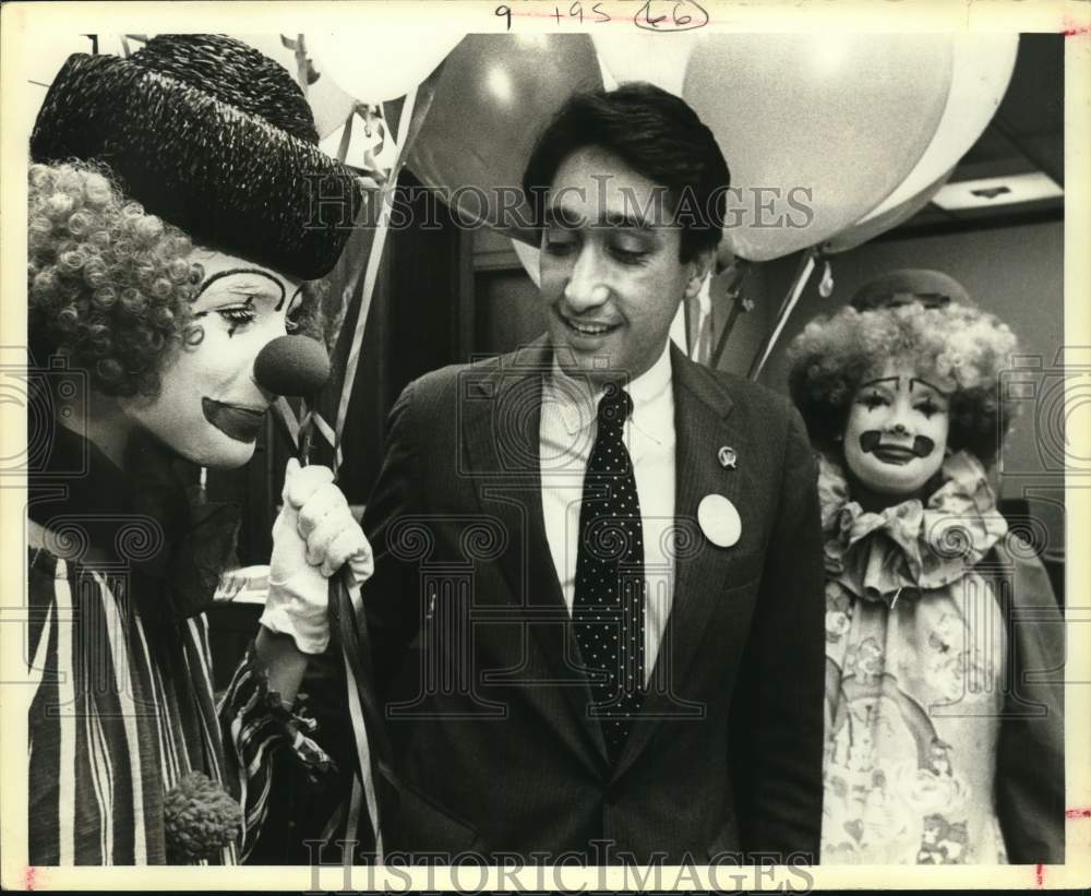 Henry Cisneros with clowns Shaolin Korbar and Candy Frerich, Texas-Historic Images