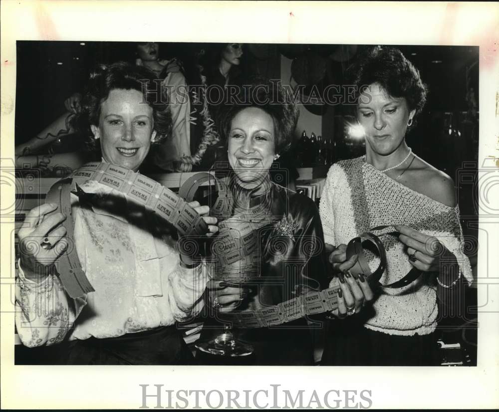 1983 Lynn Huntress, Aaronetta Pierce, Liz Colvare At SAPAA Auction-Historic Images