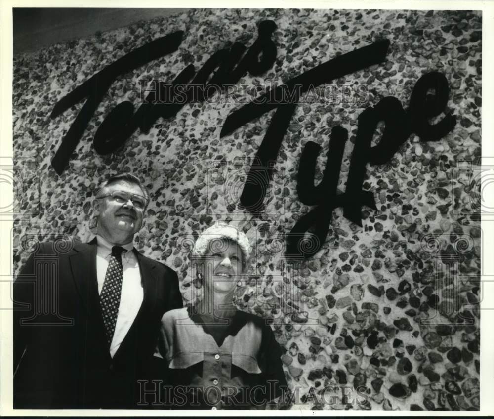 1992 Texas Type president Julius R. Hjulian and his wife, Jan-Historic Images