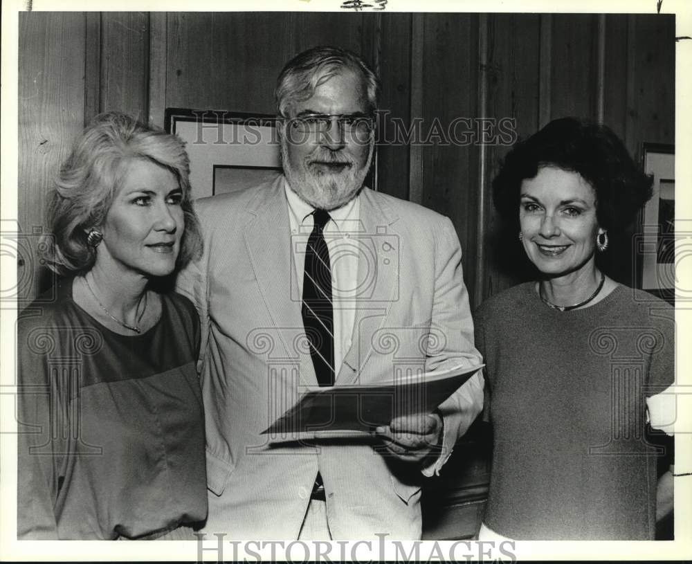 1989 Diana Morehouse, Tim Hixon, Mary Benedum, Wiffle Game Meeting-Historic Images