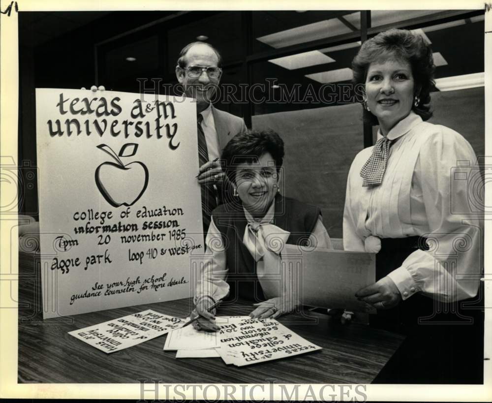 1985 Patsy Uptmore and Texas A&amp;M Education reception planners-Historic Images