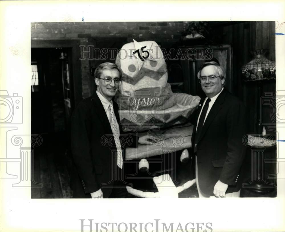 1991 Paul Biever &amp; Jim Tsakopulos at Master Bake Meeting-Historic Images
