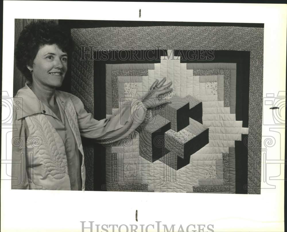 1985 Carol Leak, quilter, &quot;Come&#39;n Try Needlecrafts&quot; contest winner-Historic Images