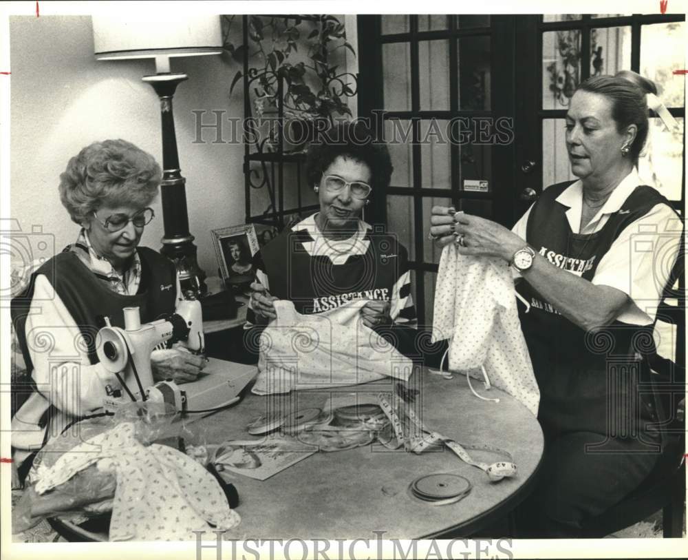 1989 Joyce Pruitt, Maxine Ingle, Martha Lindley- Assistance League-Historic Images