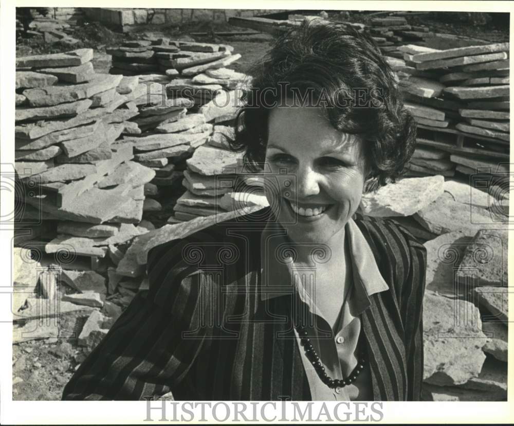 1985 Judy Urrutia, interior designer at HEB Headquarters, Texas-Historic Images