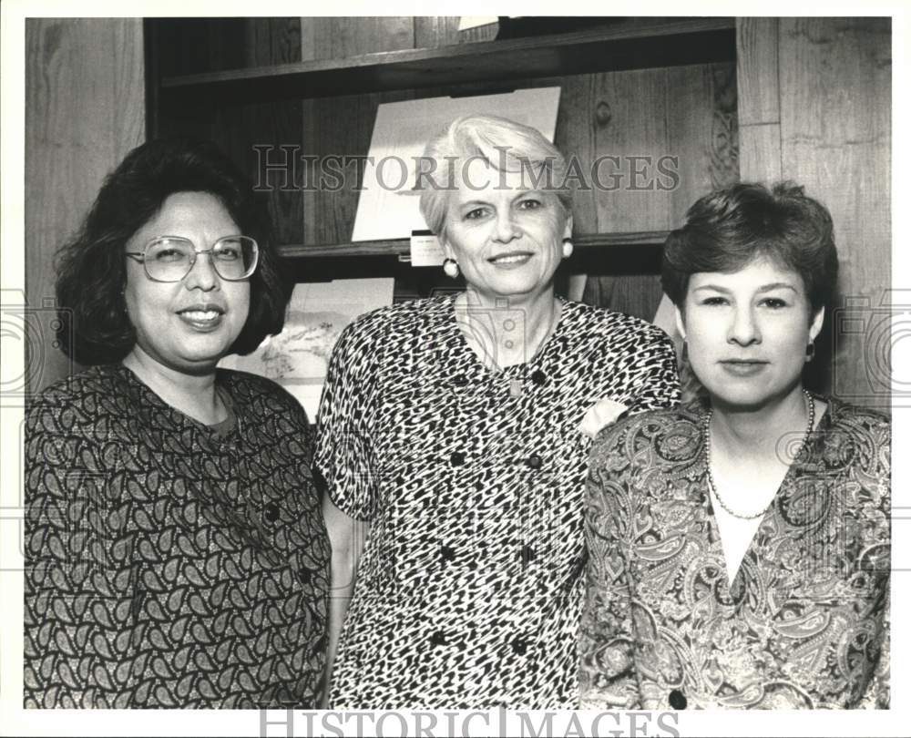 1990 Mary Esther Hernandez and guests at Women&#39;s Coalition Dinner-Historic Images