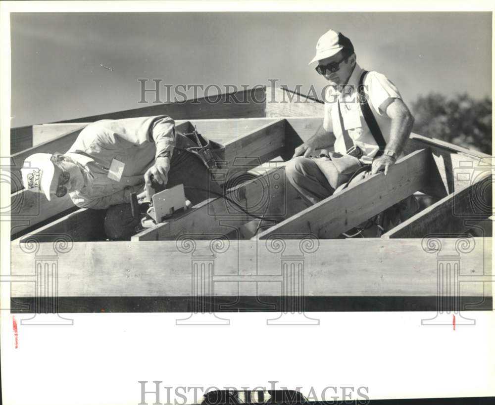 1989 Robert Stolle and Henry Adcox work on Hemisfair gazebo-Historic Images