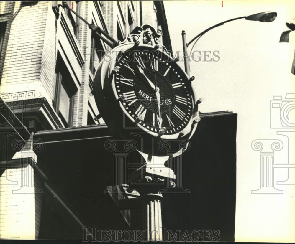 Hertzberg Clock-Historic Images