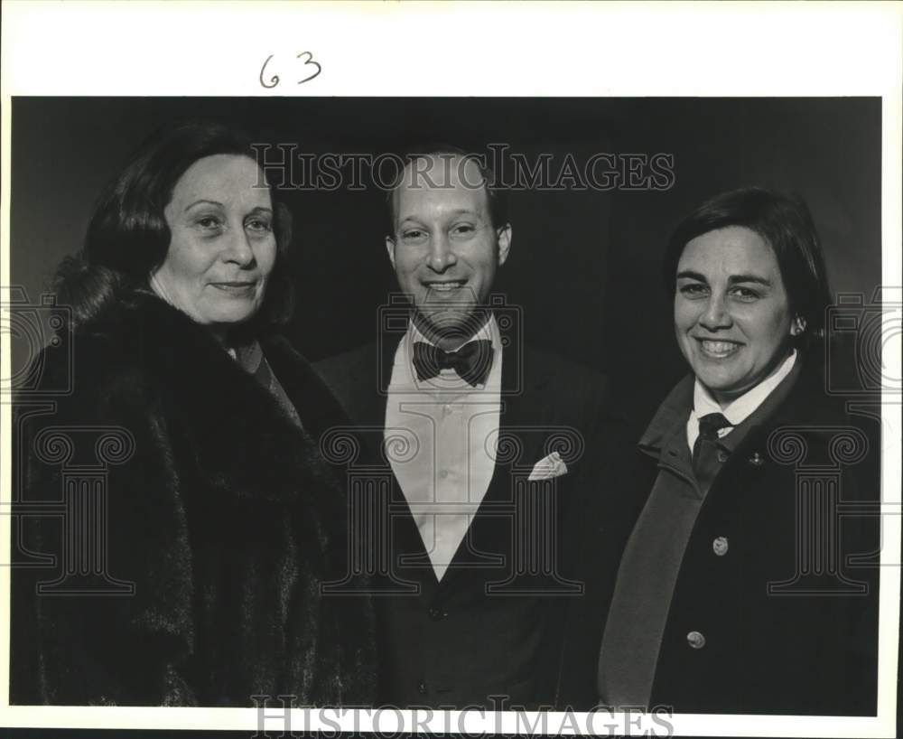 1988 David Ladensohn and guests of Friends Asian Art event-Historic Images
