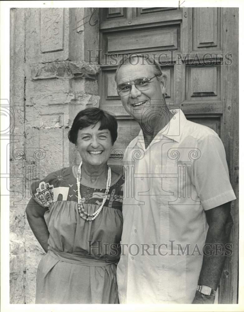 1988 Los Compadres reception honoring Frost Bank, Texas-Historic Images