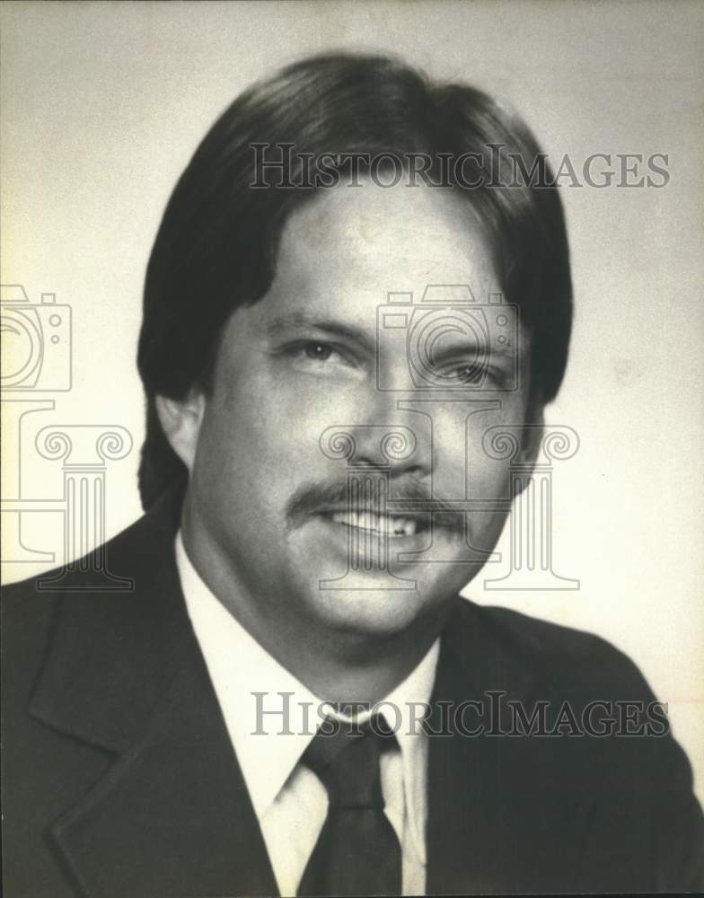 1985 Architecture and Construction Services&#39; president Chuck Leonard-Historic Images