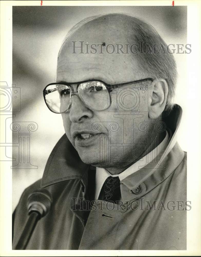 1988 Reverend Bob Holbrook speaks at Alamo Plaza Rite to Life rally-Historic Images