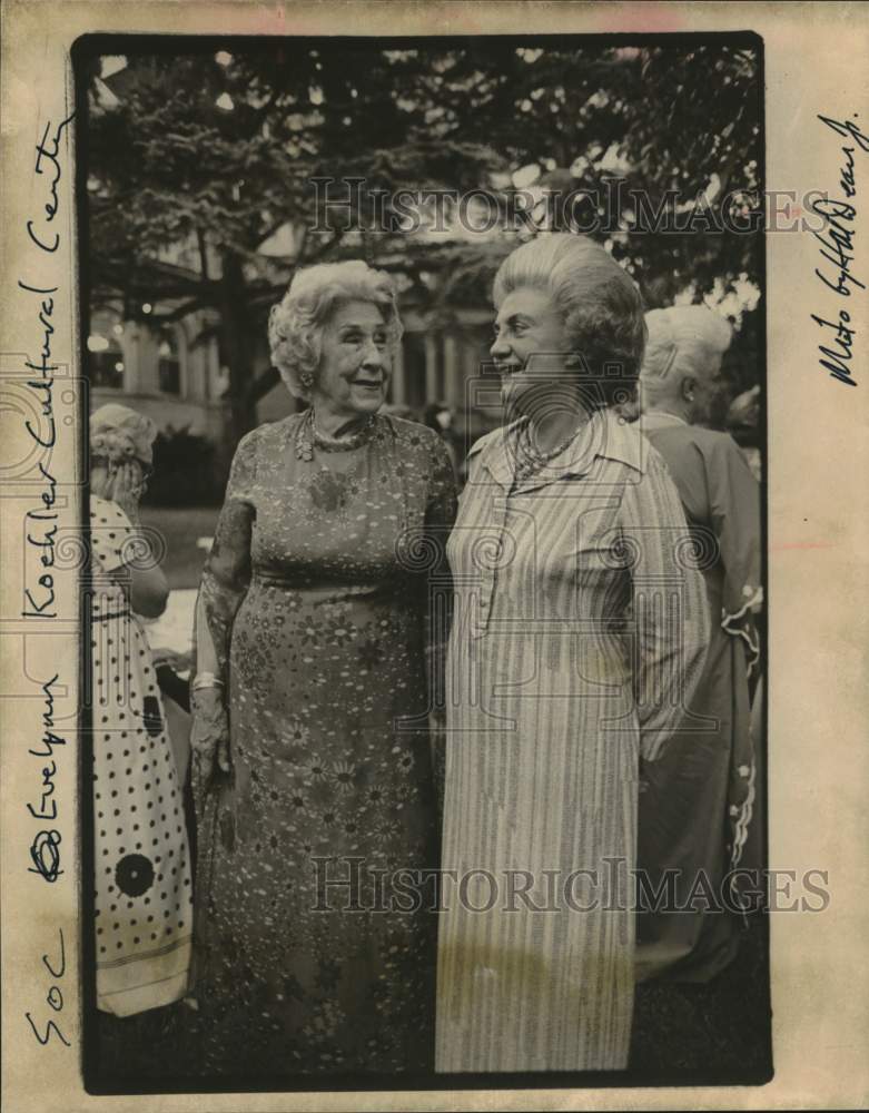Mrs. Otto Koehler with Mrs. Virginia P. Sinclair-Historic Images