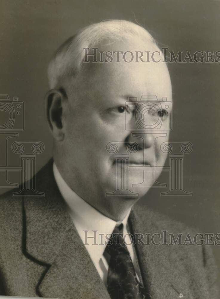 1949 Samuel R. Knight poses - Historic Images