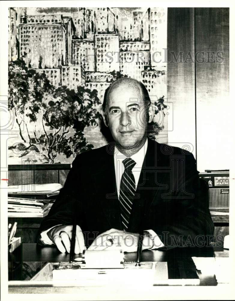 1980 Eugene Lacritz, Frost's new Executive Vice President-Historic Images