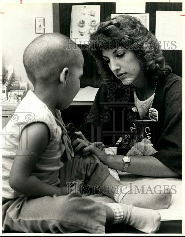 1986 Pediatric Oncology nurse Ann Kissling and Vanesa Carrera, Texas-Historic Images