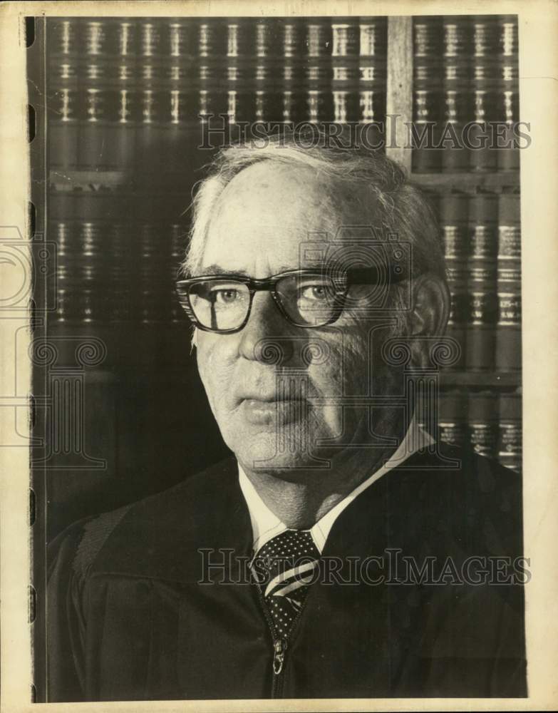 1977 37th District Judge &quot;Dick&quot; Richard J. Woods.-Historic Images