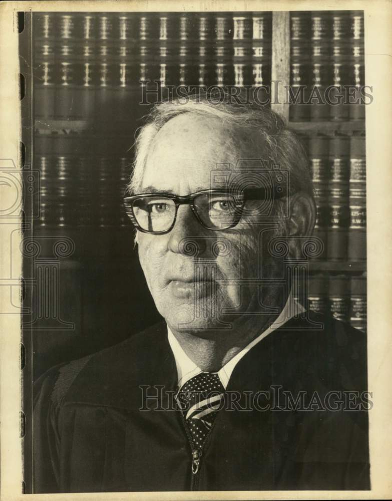 1977 37th District Judge "Dick" Richard J. Woods.-Historic Images