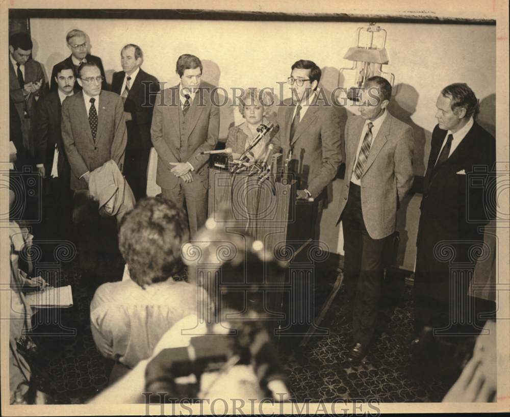 1981 Henry Cisneros at South Texas Nuclear Power Conference, Texas-Historic Images