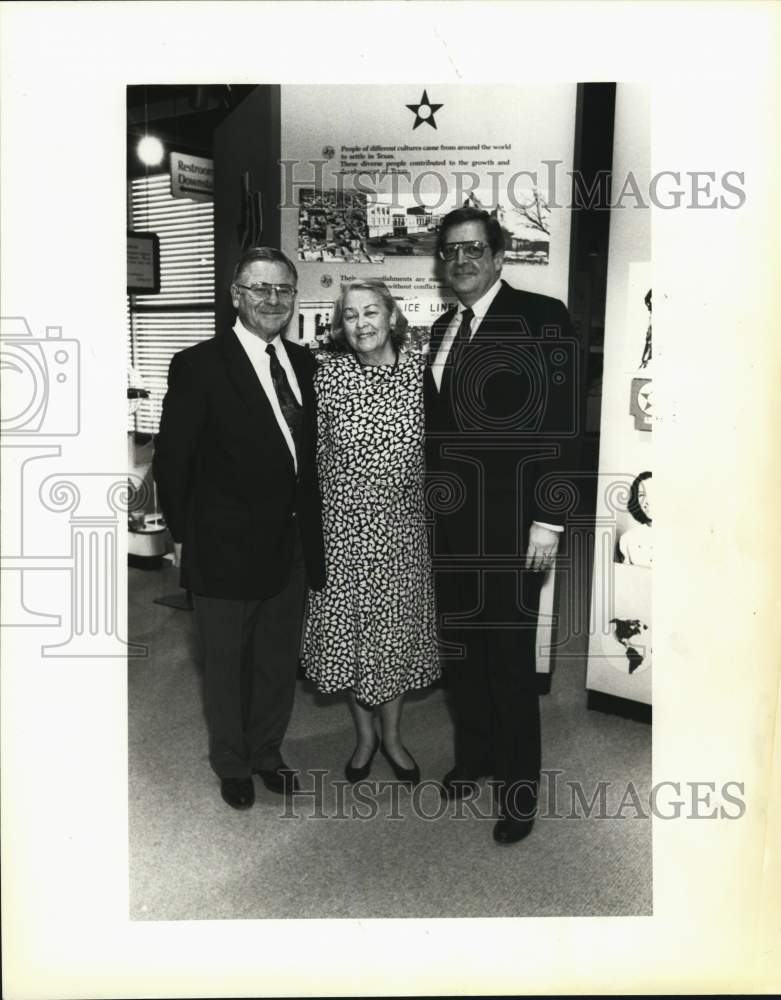 1991 Press Photo John McGiffert and guests of Director Retirement party - Historic Images