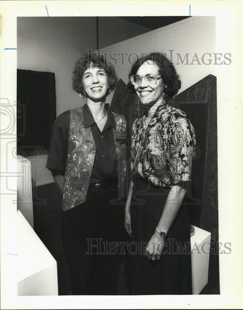 1991 Mary Ellen Matthews and Beck Whitehead attend SWCC Art Sale-Historic Images