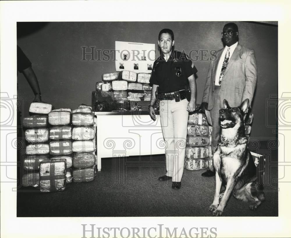 1992 Drugs in D.E.A. office after drug bust, Texas-Historic Images