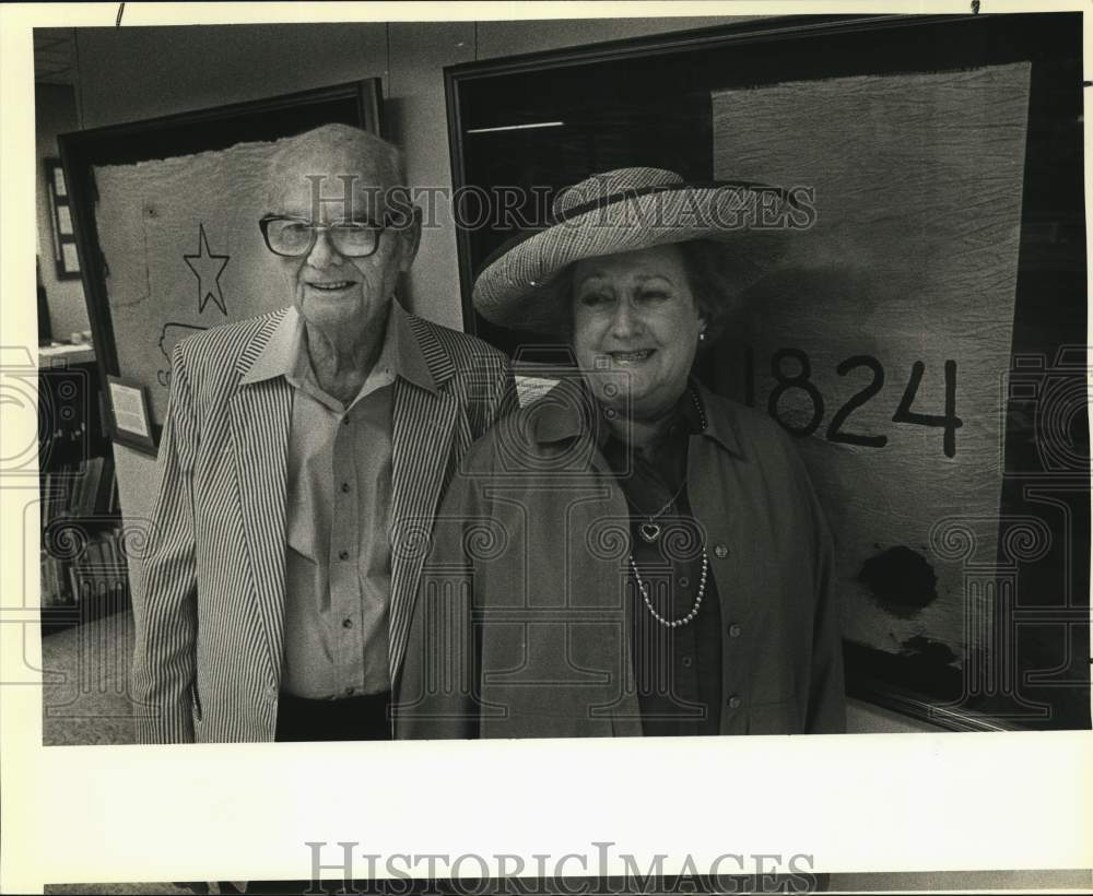 1985 Sealie and Auralia McCreless attend flag donation ceremony.-Historic Images