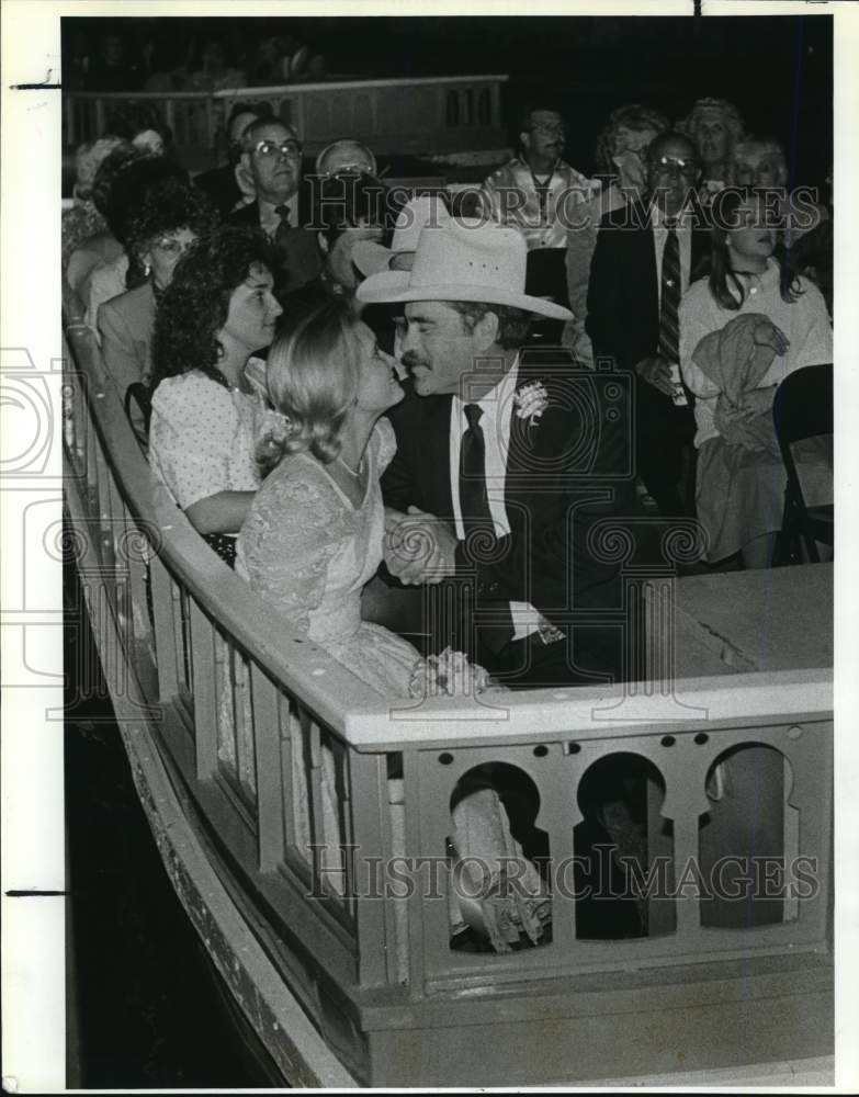 1989 Newlyweds Nancy Hermer and Earl Howell on river barge tour-Historic Images